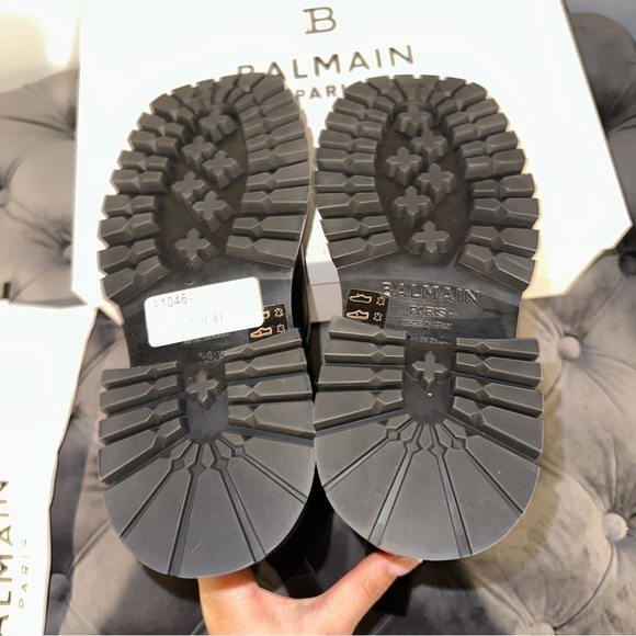 New Size 36.5 Balmain Calfskin Button Cuff Ranger Boots Black Gold - Picture 4 of 9